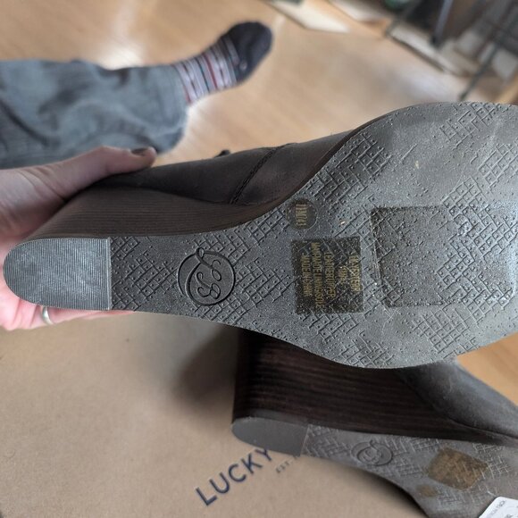 NEW Lucky Brand Yesterr Wedge Heel Booties Leather Women's 11 Ankle Boot gray - Picture 10 of 13